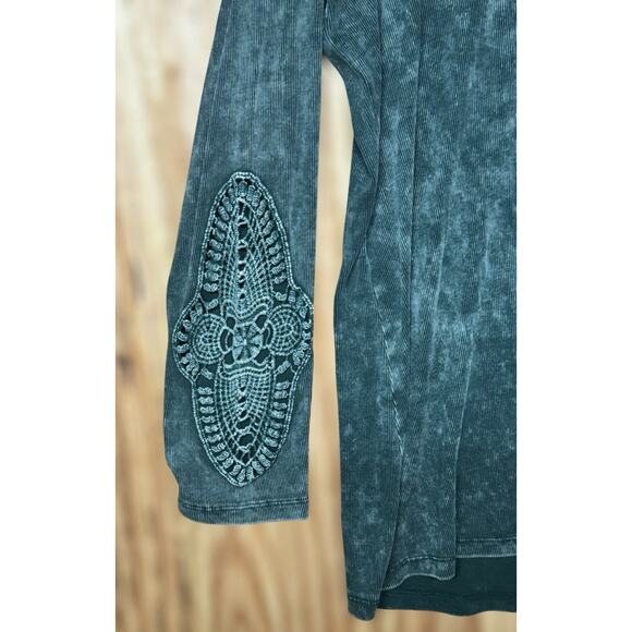 Torrid Plus Size 3 Green Cotton Modal Rib Scoop Neck Crochet Long Sleeve Top - Picture 3 of 9